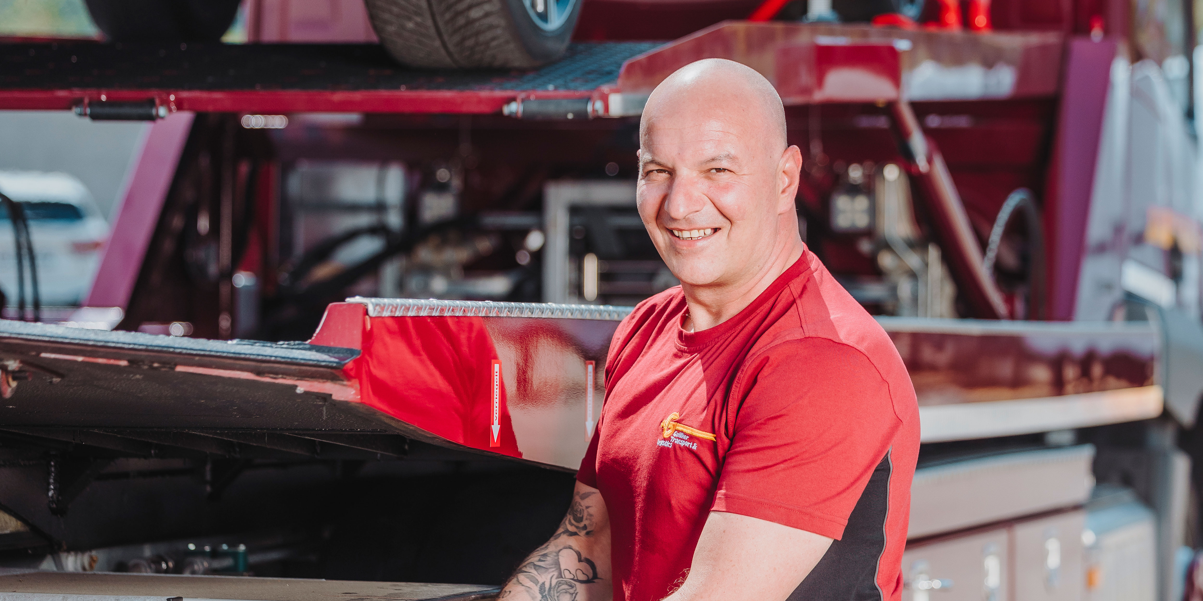 Lastwagenreiniger (a) Lastwagenreiniger (a)